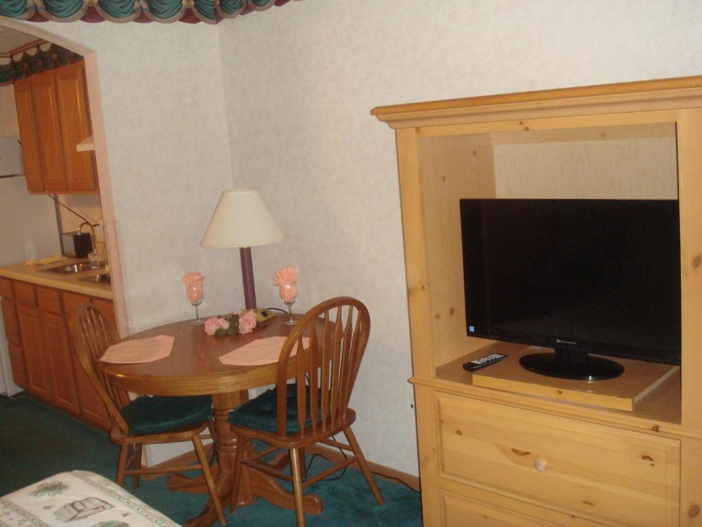 Townhouse Inn & Suites אומהה חדר תמונה